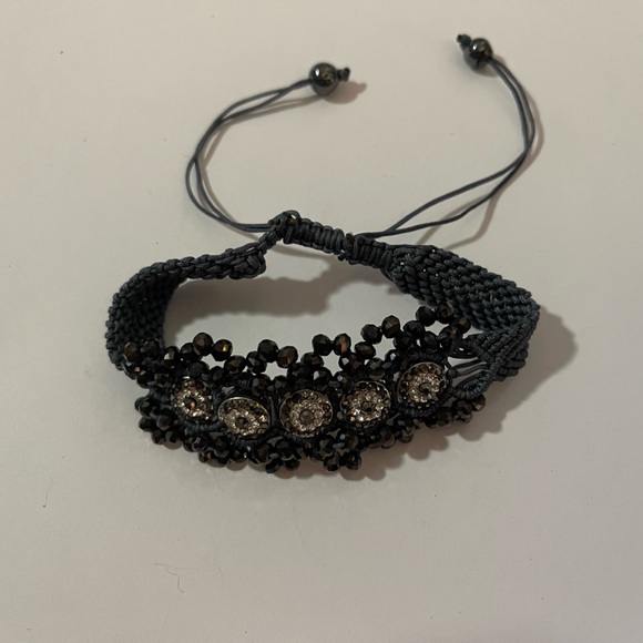 Hand made macrame bracelet with adjustable sliding knots wrist size 7 1/4 inch - Picture 7 of 9